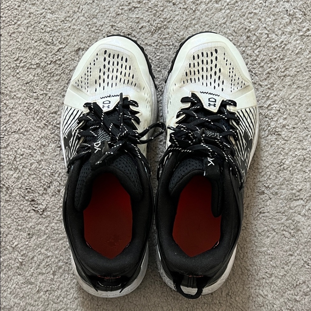 Under Armour Men’s Yard Baseball Turf Shoes